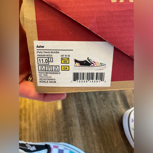 Asher Vans Children’s Shoes - Picture 3 of 6